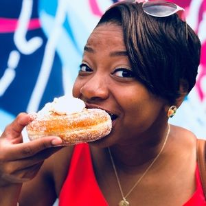 Meet your Posher, Jasmin